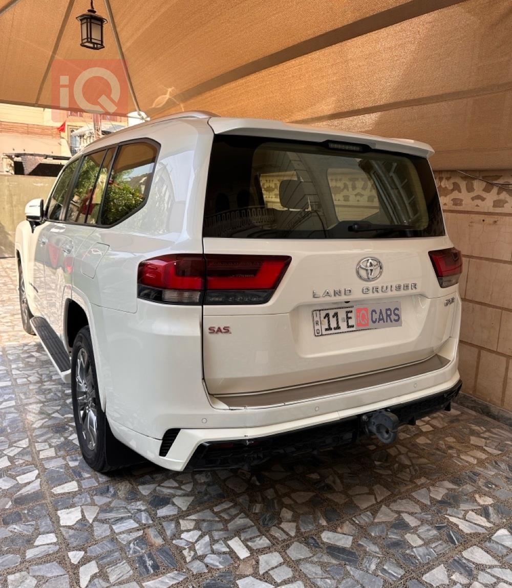 تويوتا لاندكروزر